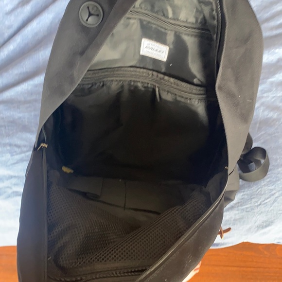 Black backpack - Picture 2 of 4